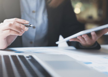 [연구분야] 행복연구센터는 행복한 사람들의 특징과 긍정정서의 영향력을 연구합니다